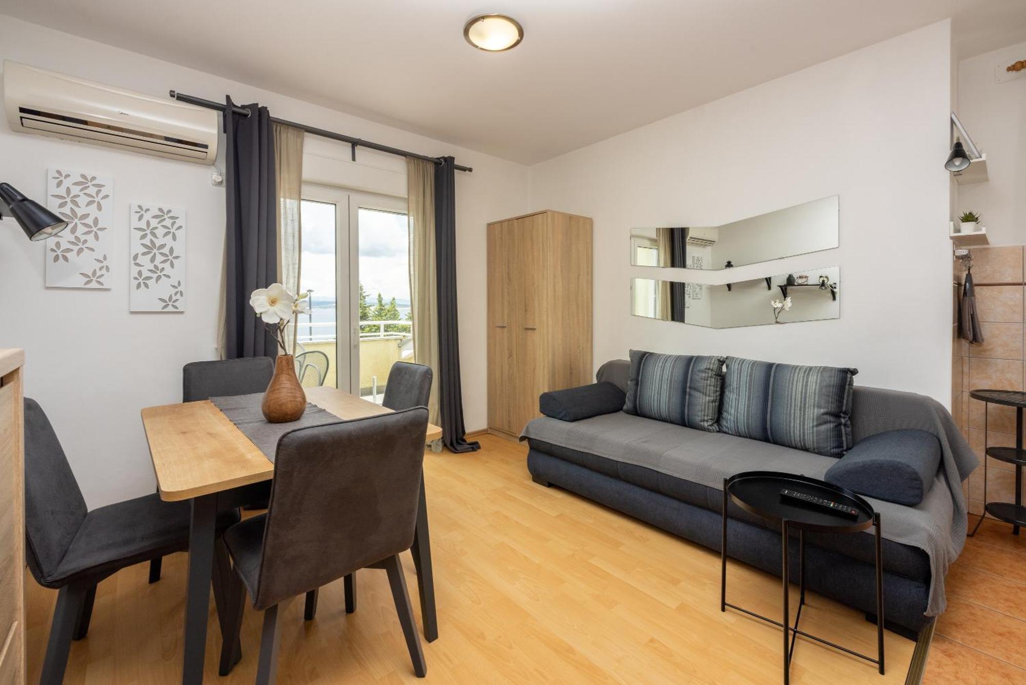 Apartments Claudia Crikvenica Ngoại thất bức ảnh