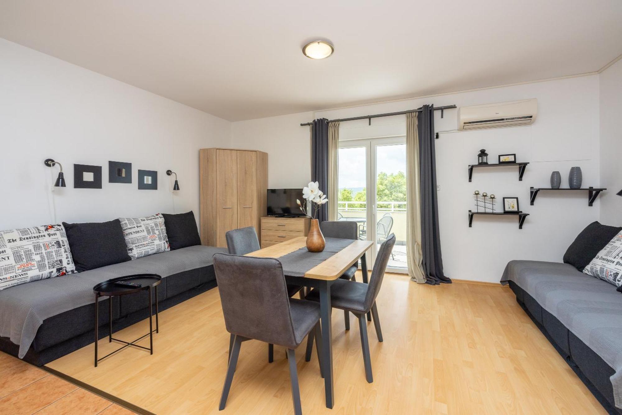 Apartments Claudia Crikvenica Ngoại thất bức ảnh