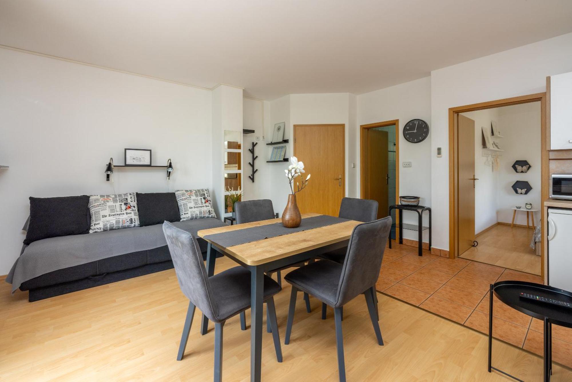 Apartments Claudia Crikvenica Ngoại thất bức ảnh