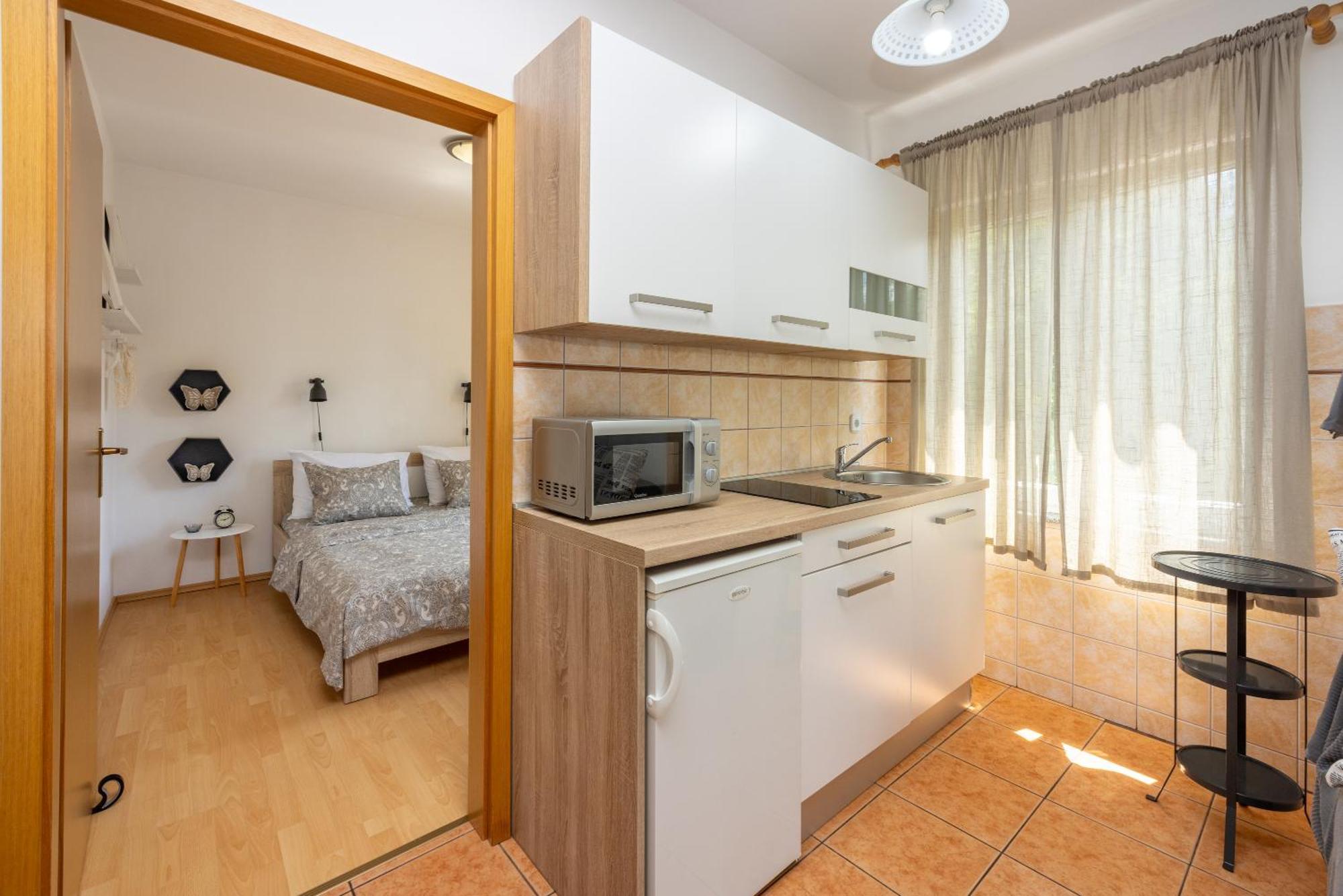 Apartments Claudia Crikvenica Ngoại thất bức ảnh