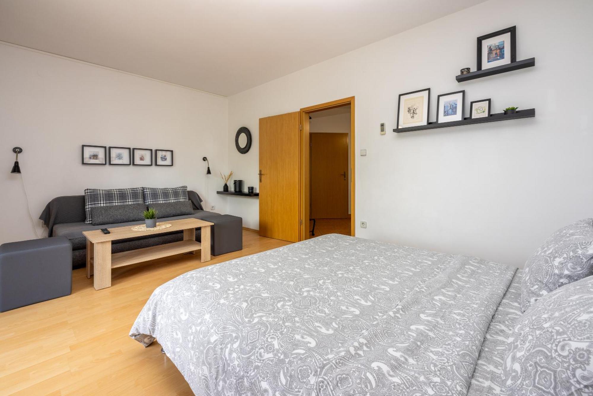 Apartments Claudia Crikvenica Ngoại thất bức ảnh