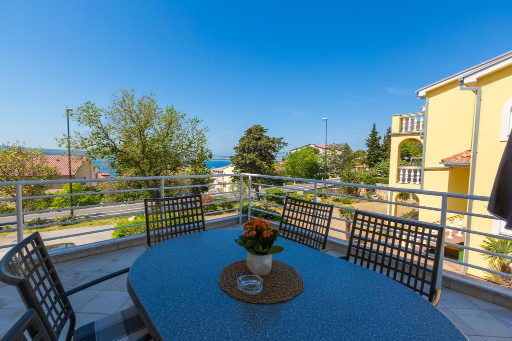 Apartments Claudia Crikvenica Ngoại thất bức ảnh